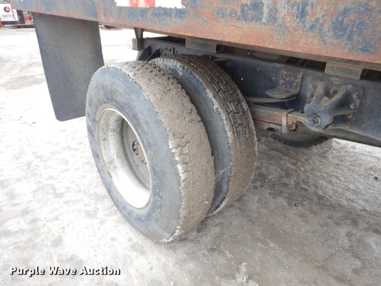 image for item ER9291 1999 Chevrolet C6500 dump truck