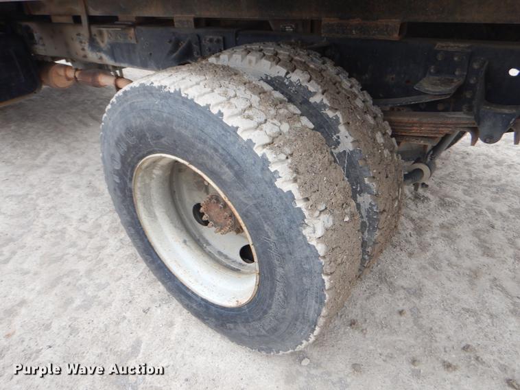 image for item ER9291 1999 Chevrolet C6500 dump truck