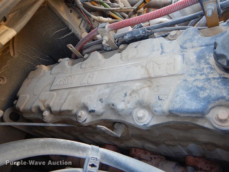 image for item ER9302 2005 Freightliner Business Class M2 bucket truck