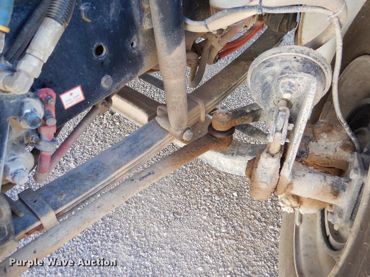 image for item ER9302 2005 Freightliner Business Class M2 bucket truck