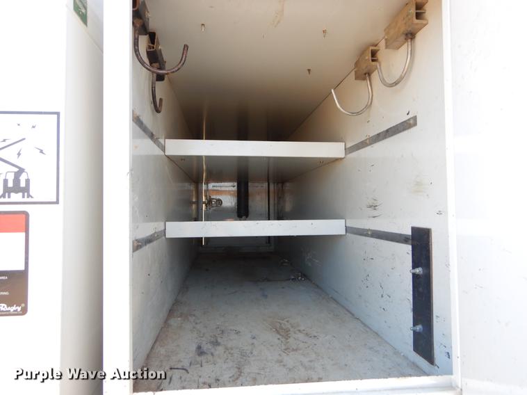 image for item ER9302 2005 Freightliner Business Class M2 bucket truck