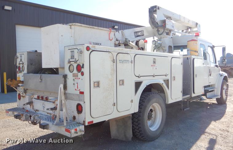 image for item ER9303 2005 Freightliner Business Class M2 bucket truck