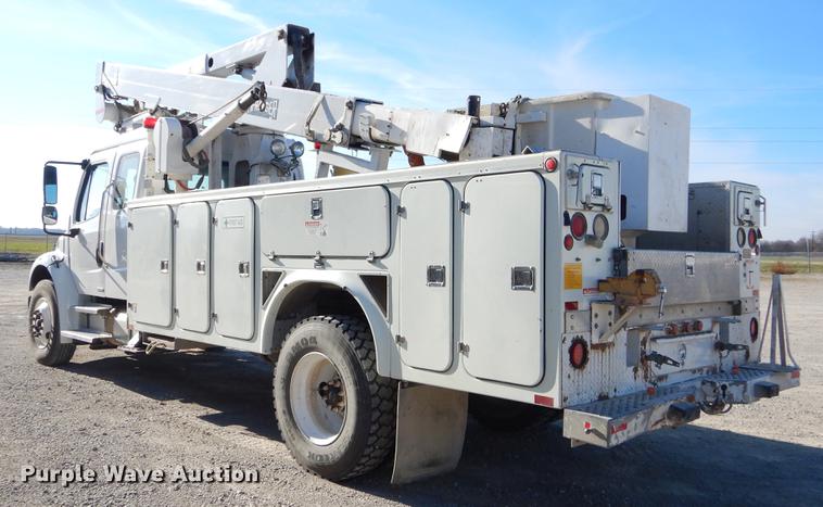 image for item ER9303 2005 Freightliner Business Class M2 bucket truck