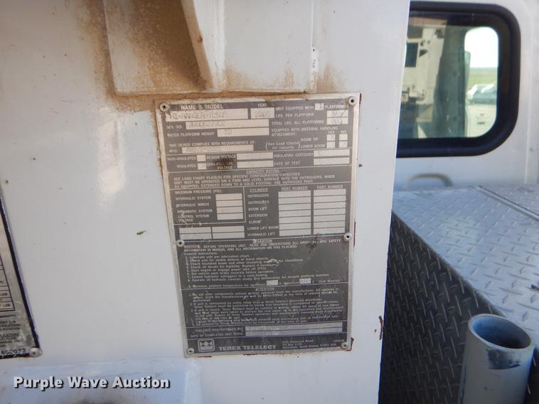 image for item ER9303 2005 Freightliner Business Class M2 bucket truck