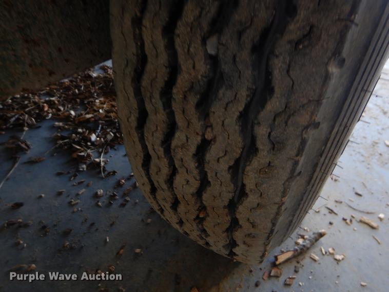 image for item ER9304 Intimidator Bandit 1590 wood chipper