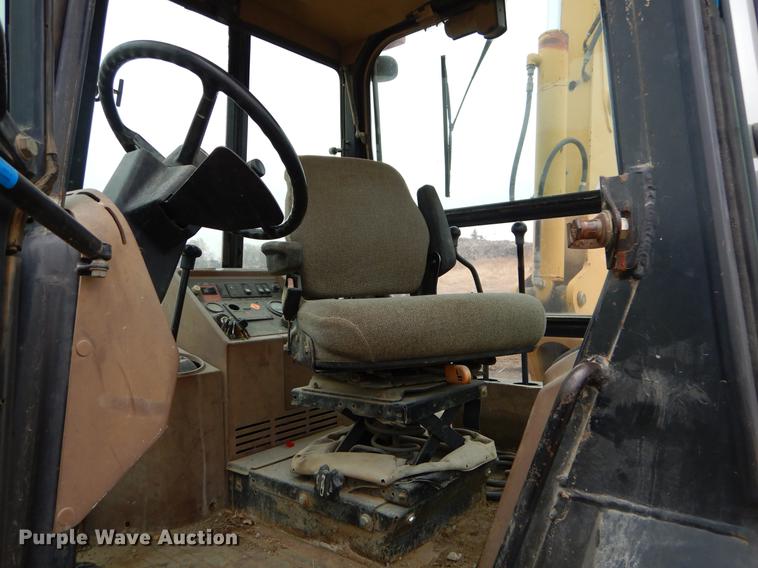 image for item ER9305 1996 John Deere 310D backhoe