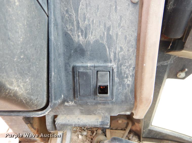 image for item ER9305 1996 John Deere 310D backhoe