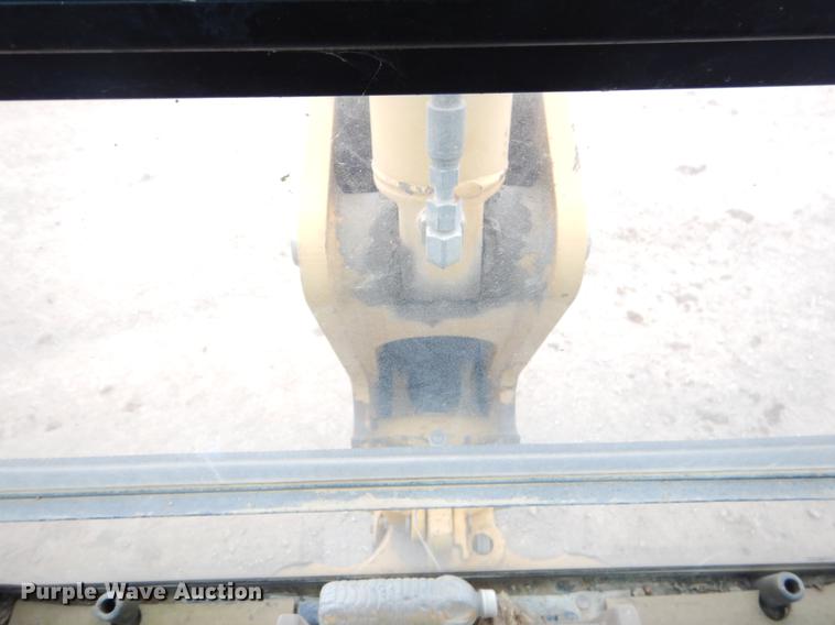 image for item ER9305 1996 John Deere 310D backhoe