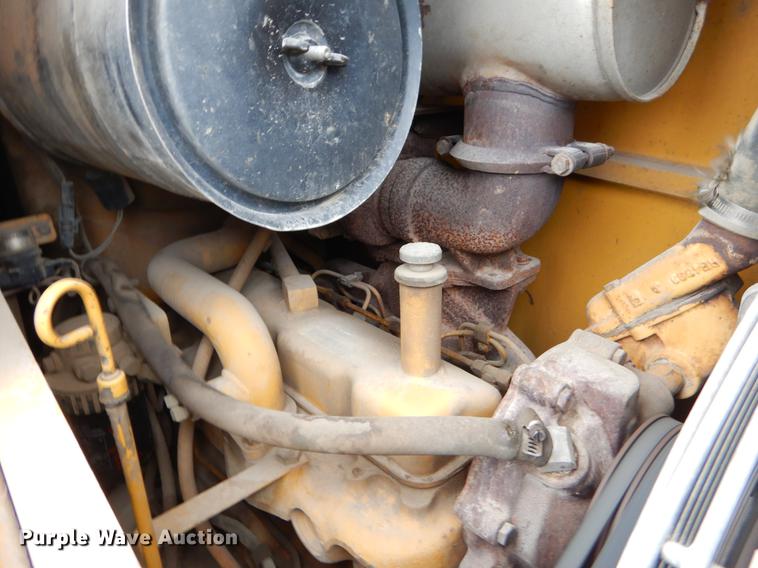 image for item ER9305 1996 John Deere 310D backhoe