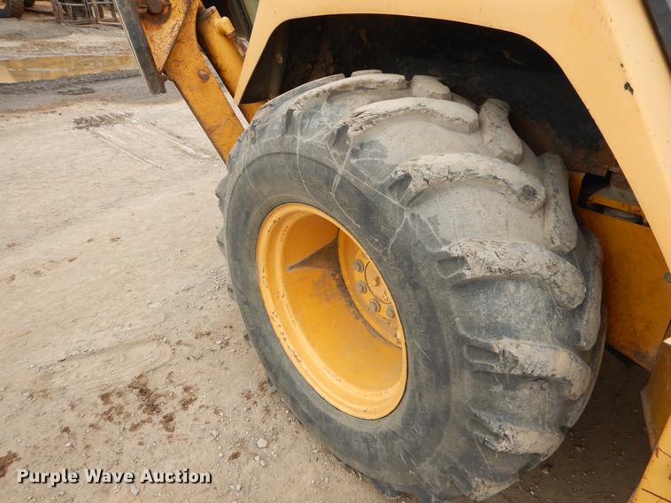 image for item ER9305 1996 John Deere 310D backhoe