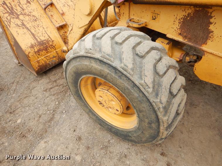 image for item ER9305 1996 John Deere 310D backhoe