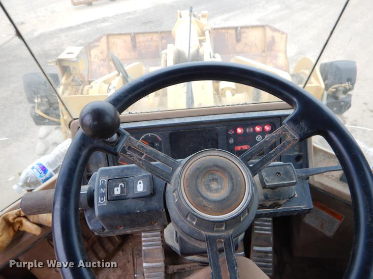 image for item ER9307 1996 Caterpillar 938F wheel loader