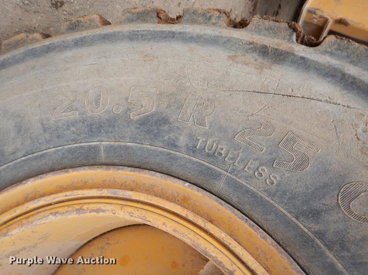 image for item ER9307 1996 Caterpillar 938F wheel loader