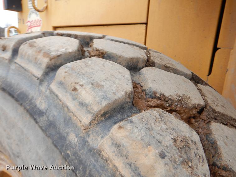 image for item ER9307 1996 Caterpillar 938F wheel loader