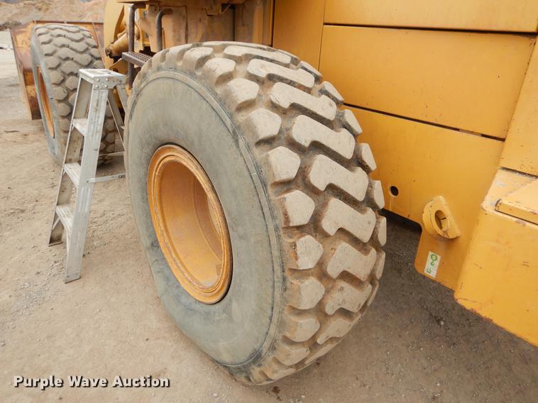 image for item ER9307 1996 Caterpillar 938F wheel loader