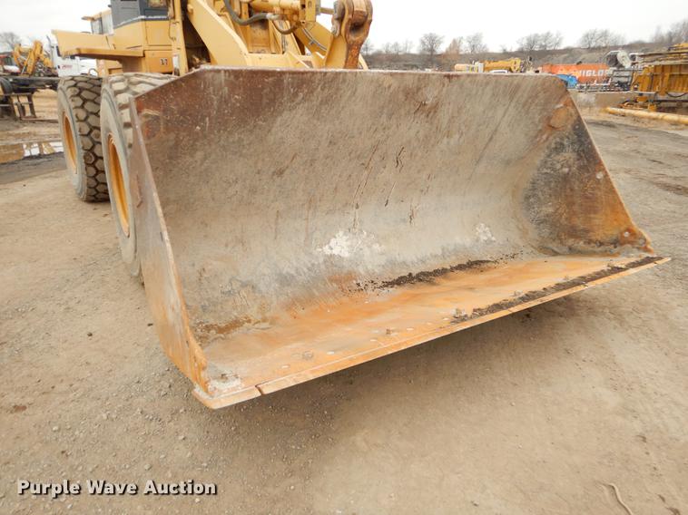 image for item ER9307 1996 Caterpillar 938F wheel loader