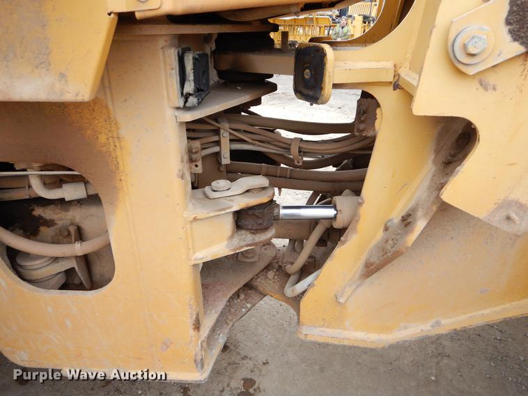 image for item ER9307 1996 Caterpillar 938F wheel loader