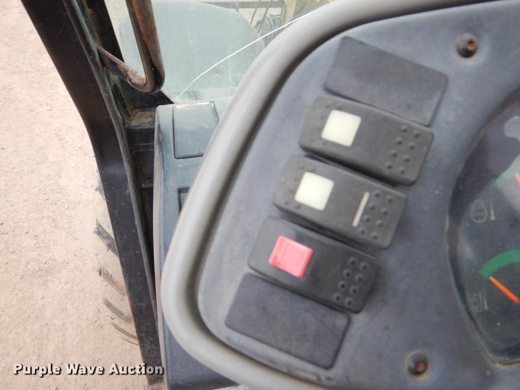 image for item ER9308 2004 Caterpillar TH460B telehandler