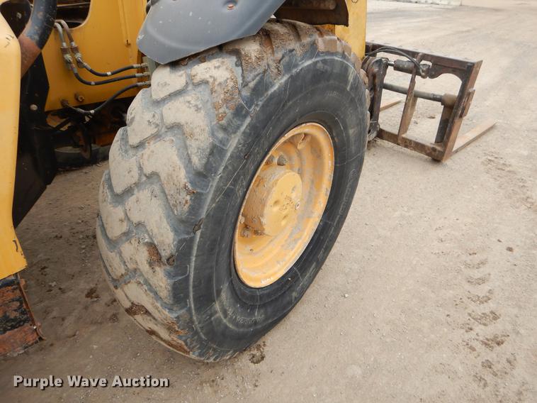 image for item ER9308 2004 Caterpillar TH460B telehandler