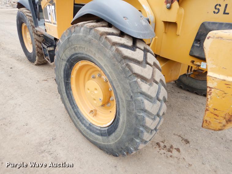 image for item ER9308 2004 Caterpillar TH460B telehandler