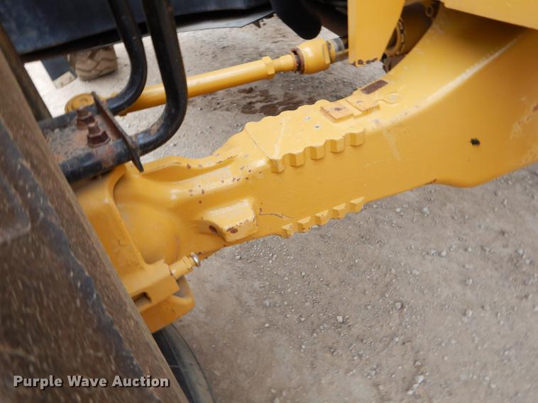 image for item ER9308 2004 Caterpillar TH460B telehandler