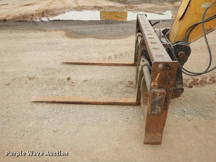 image for item ER9308 2004 Caterpillar TH460B telehandler