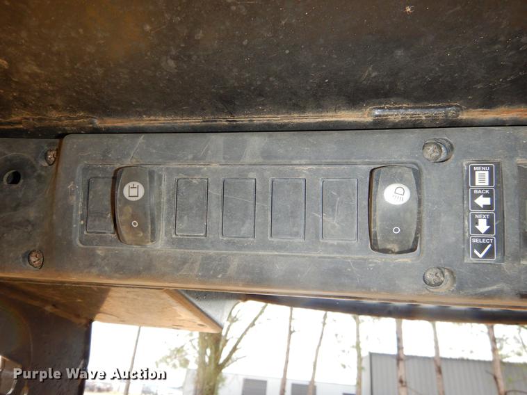 image for item ER9344 2008 John Deere CT332 skid steer