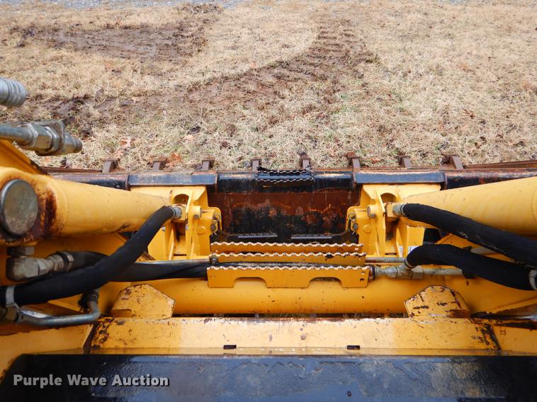 image for item ER9344 2008 John Deere CT332 skid steer