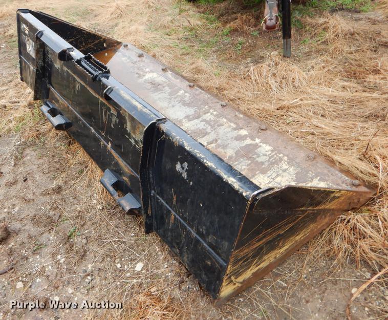 image for item ER9344 2008 John Deere CT332 skid steer