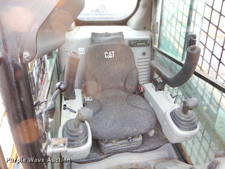image for item ER9345 2013 Caterpillar 277C Series II skid steer