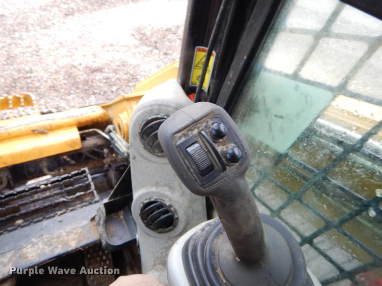 image for item ER9345 2013 Caterpillar 277C Series II skid steer