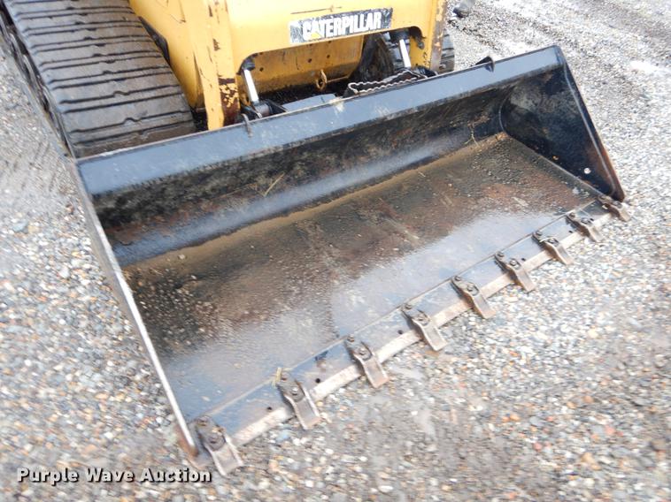 image for item ER9345 2013 Caterpillar 277C Series II skid steer