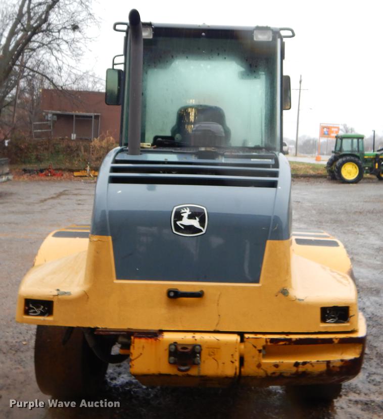 image for item ER9346 2011 John Deere 304J wheel loader