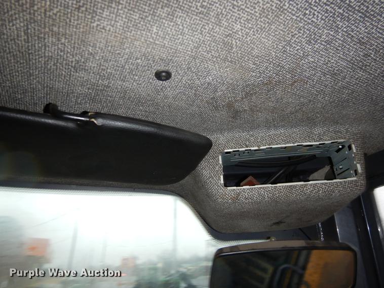 image for item ER9346 2011 John Deere 304J wheel loader