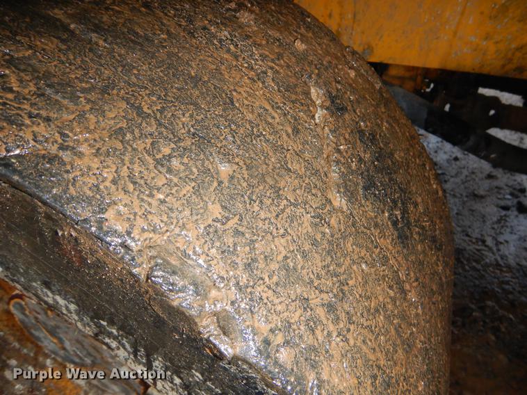 image for item ER9346 2011 John Deere 304J wheel loader