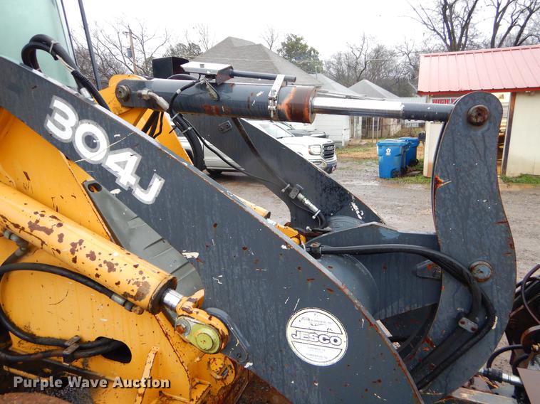 image for item ER9346 2011 John Deere 304J wheel loader