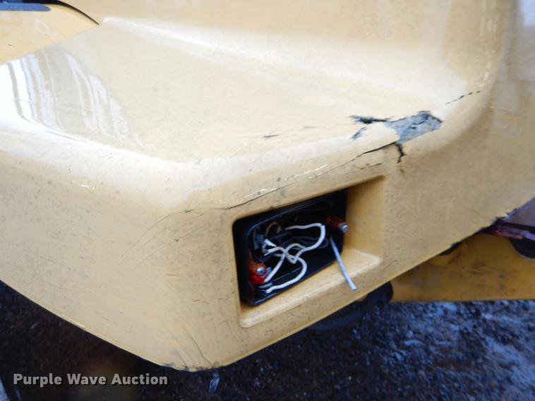 image for item ER9346 2011 John Deere 304J wheel loader