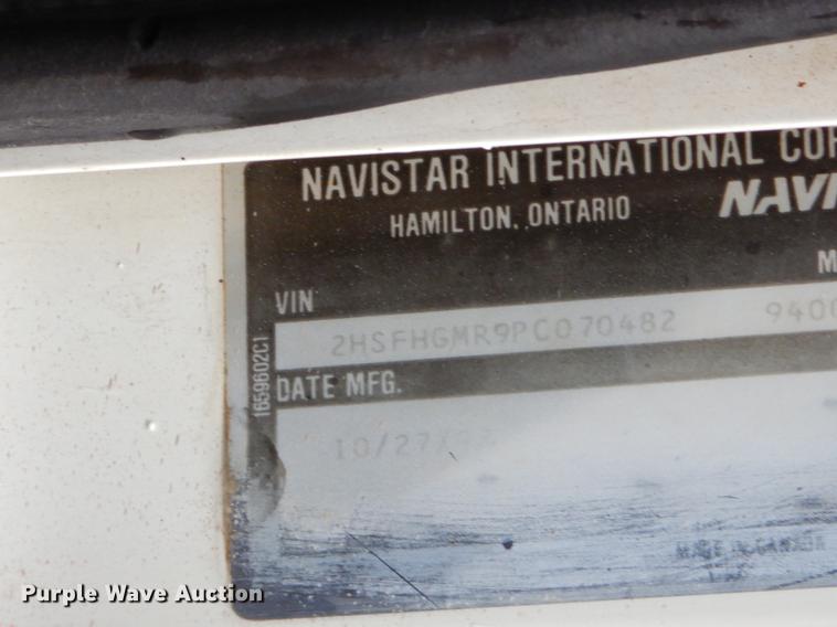 image for item ER9347 1993 International 9400 tank truck