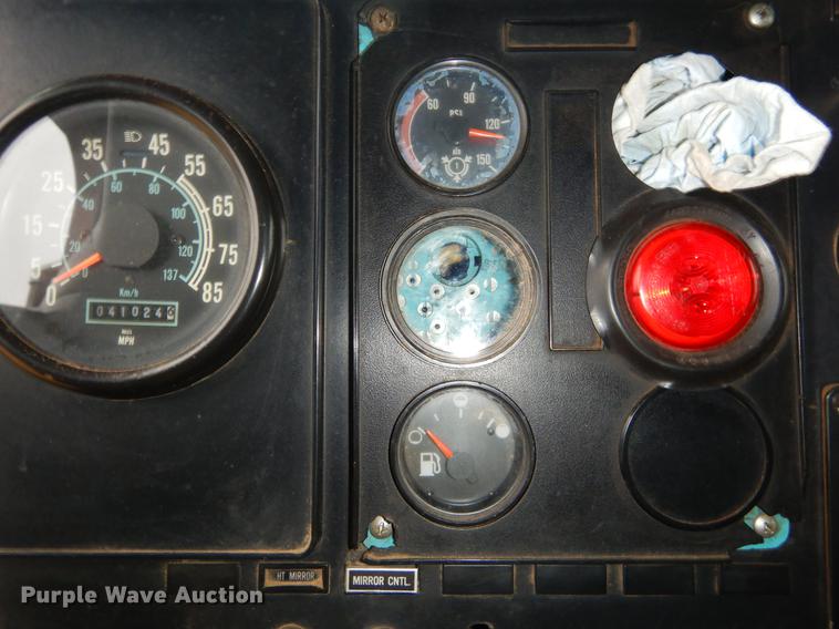 image for item ER9350 1990 International 9300 dump truck