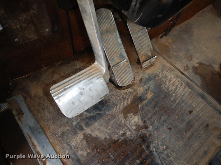 image for item ER9350 1990 International 9300 dump truck