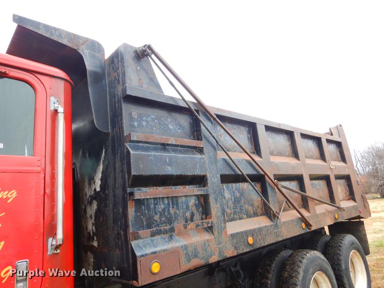 image for item ER9350 1990 International 9300 dump truck