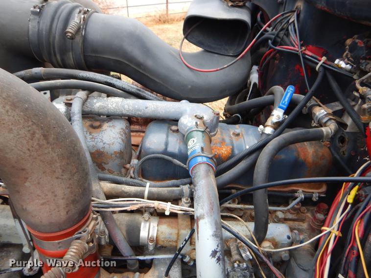 image for item ER9351 1985 Mack R686ST dump truck