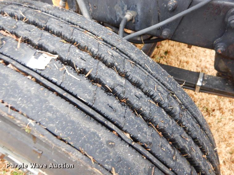 image for item ER9351 1985 Mack R686ST dump truck