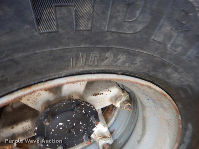 image for item ER9351 1985 Mack R686ST dump truck