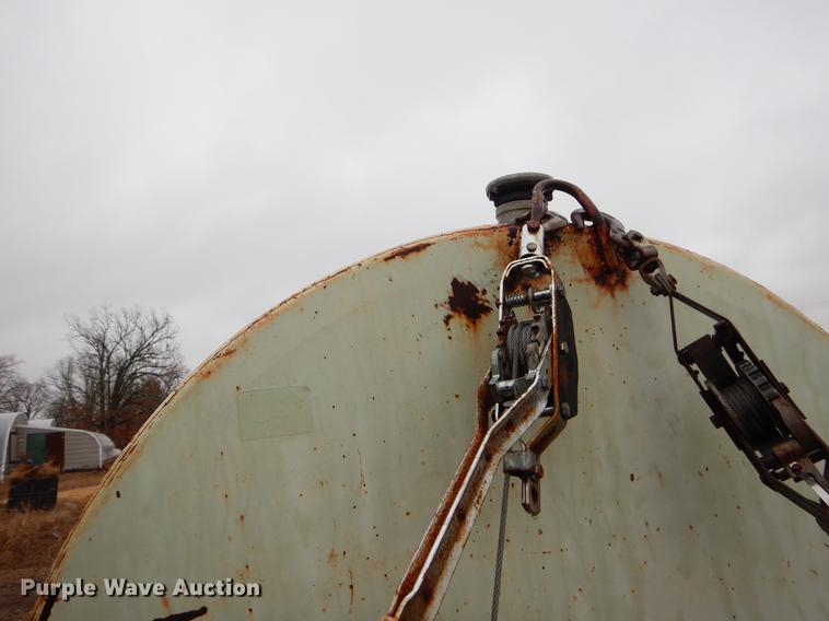 image for item ER9353 Shop built fuel tank trailer