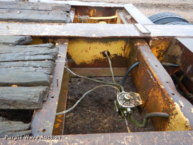 image for item ER9354 1972 Nabors equipment trailer