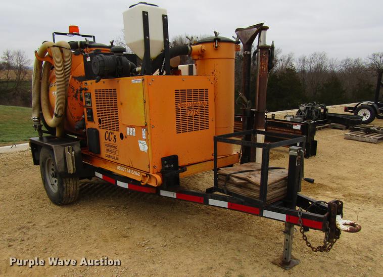 image for item EU9537 2007 Ring Omatic 275 vacuum excavator trailer