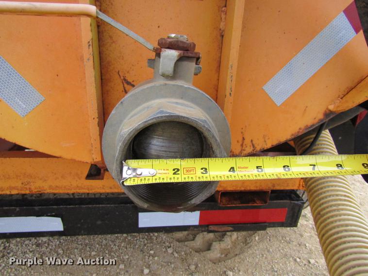 image for item EU9537 2007 Ring Omatic 275 vacuum excavator trailer