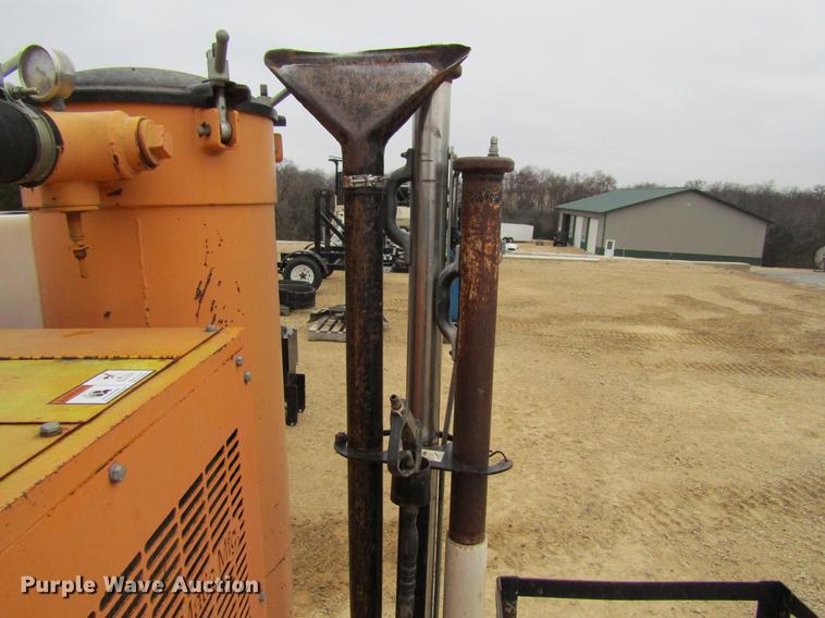 image for item EU9537 2007 Ring Omatic 275 vacuum excavator trailer