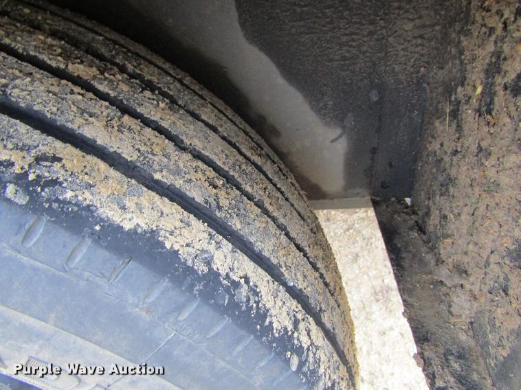 image for item EU9537 2007 Ring Omatic 275 vacuum excavator trailer